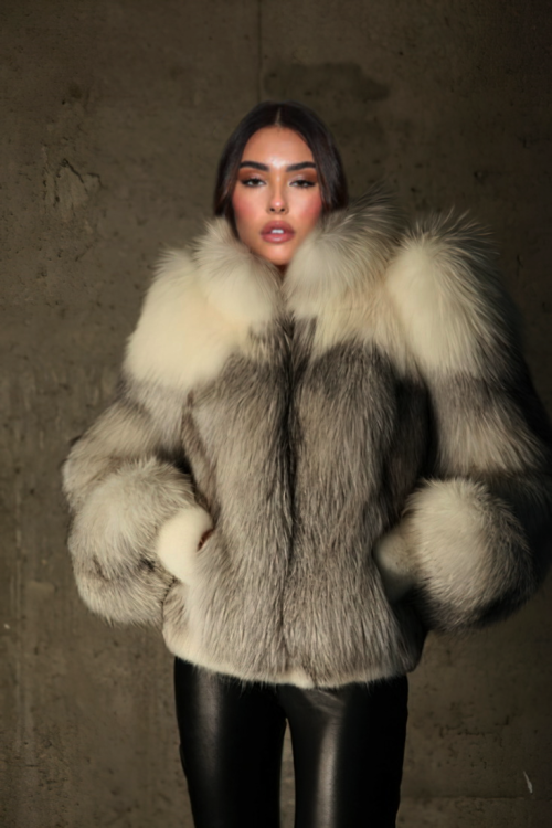 1385380497_MadisonBeer16.thumb.png.c6e6f52426bc950d85da27f864818855.png